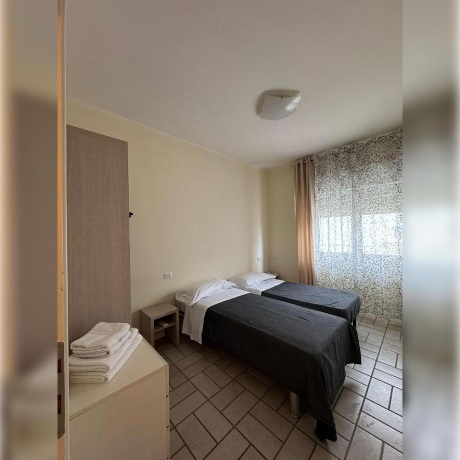 Hotel Cimarosa Riccione Room photo